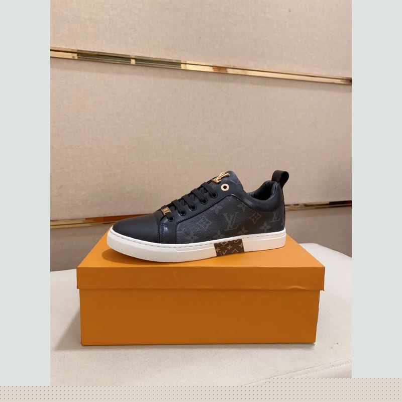 l**is V*t*n sneakers